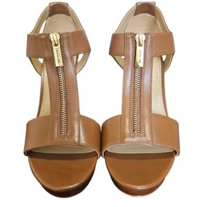 Michael Kors Jacey Sandal Luggage never worn with box